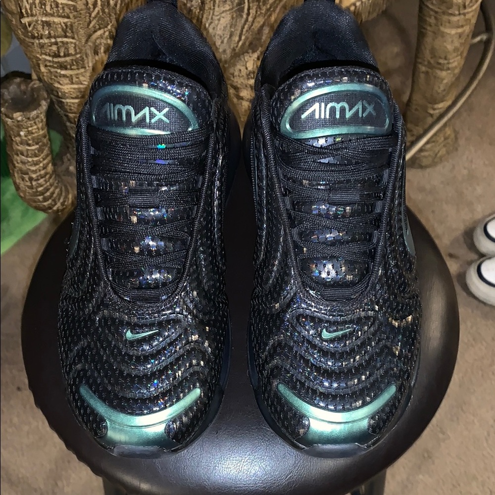 Nike Air Max 720s throwback futures